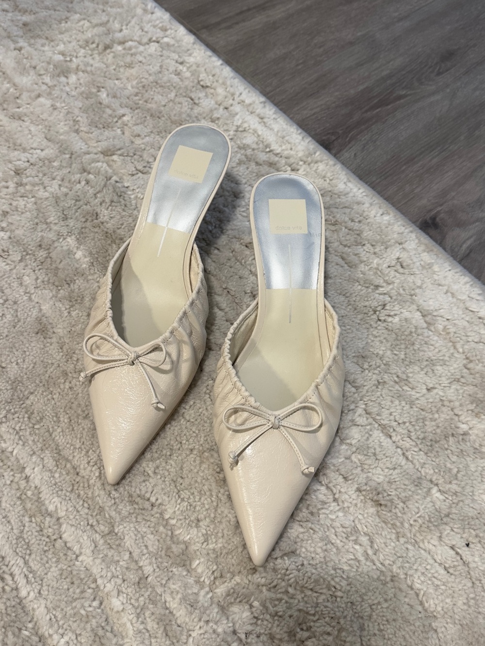 Dolce vita Cream bow Pointed-Toe Mule Flats with Bow
